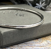 Classic 2.5mm Silver Round or Oval Bangle