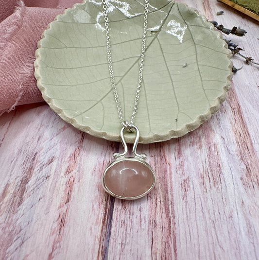 Florence Necklace in Rose Quartz