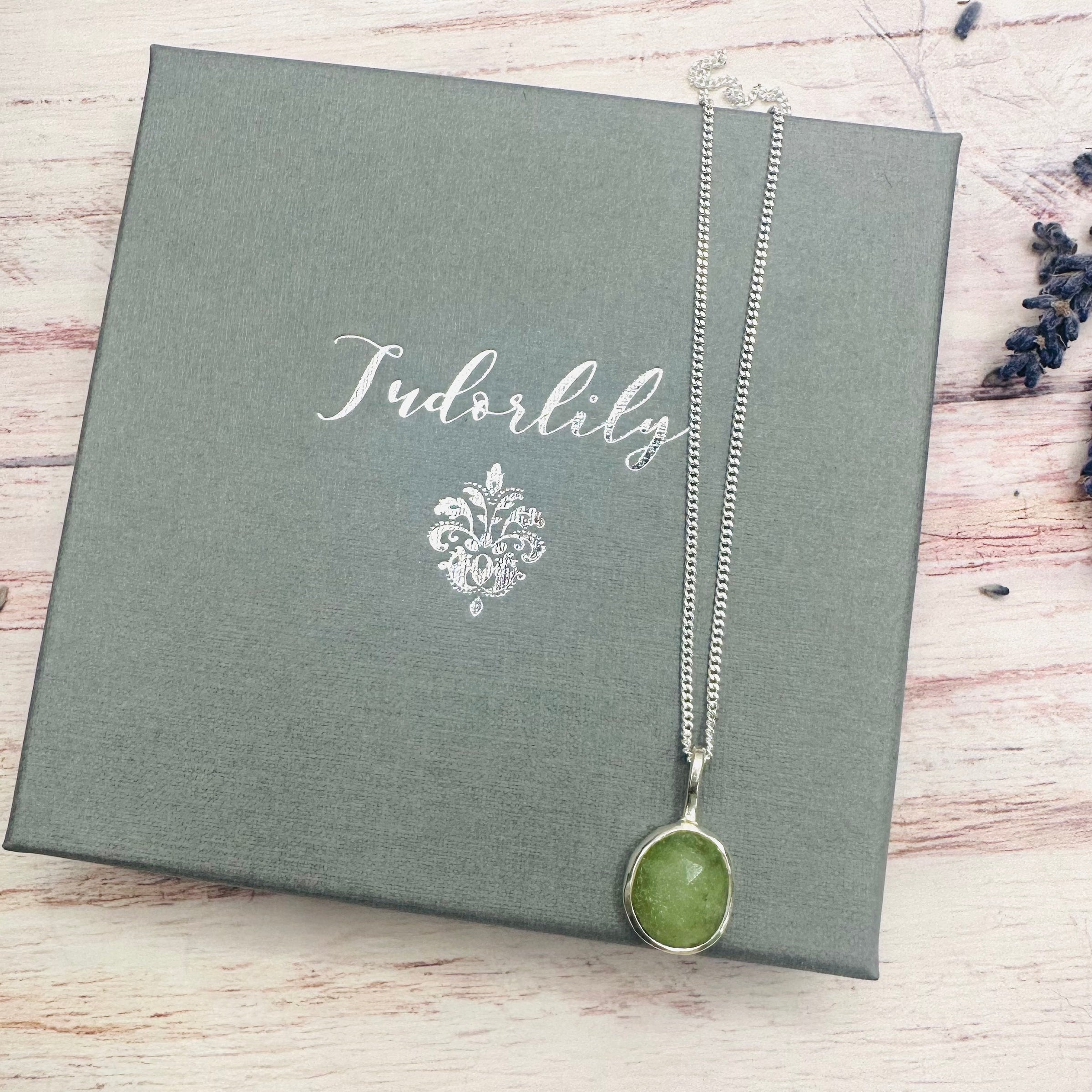 Aurelia Necklace in Peridot
